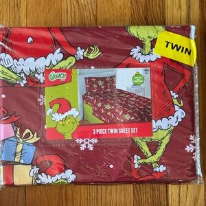 Grinch 3 Piece Twin Sheet Set, “RARE” & Brand New